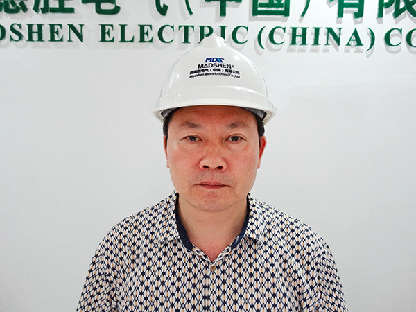 15280911222160.jpg 基地参观1.jpg